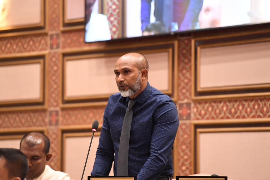 މި އަހަރުތެރޭގައި ތިނަދޫގެ ގިނަ މަގުތަކެއް ހެދިގެން ދާނެ - އެމްޕީ ސަނީފް