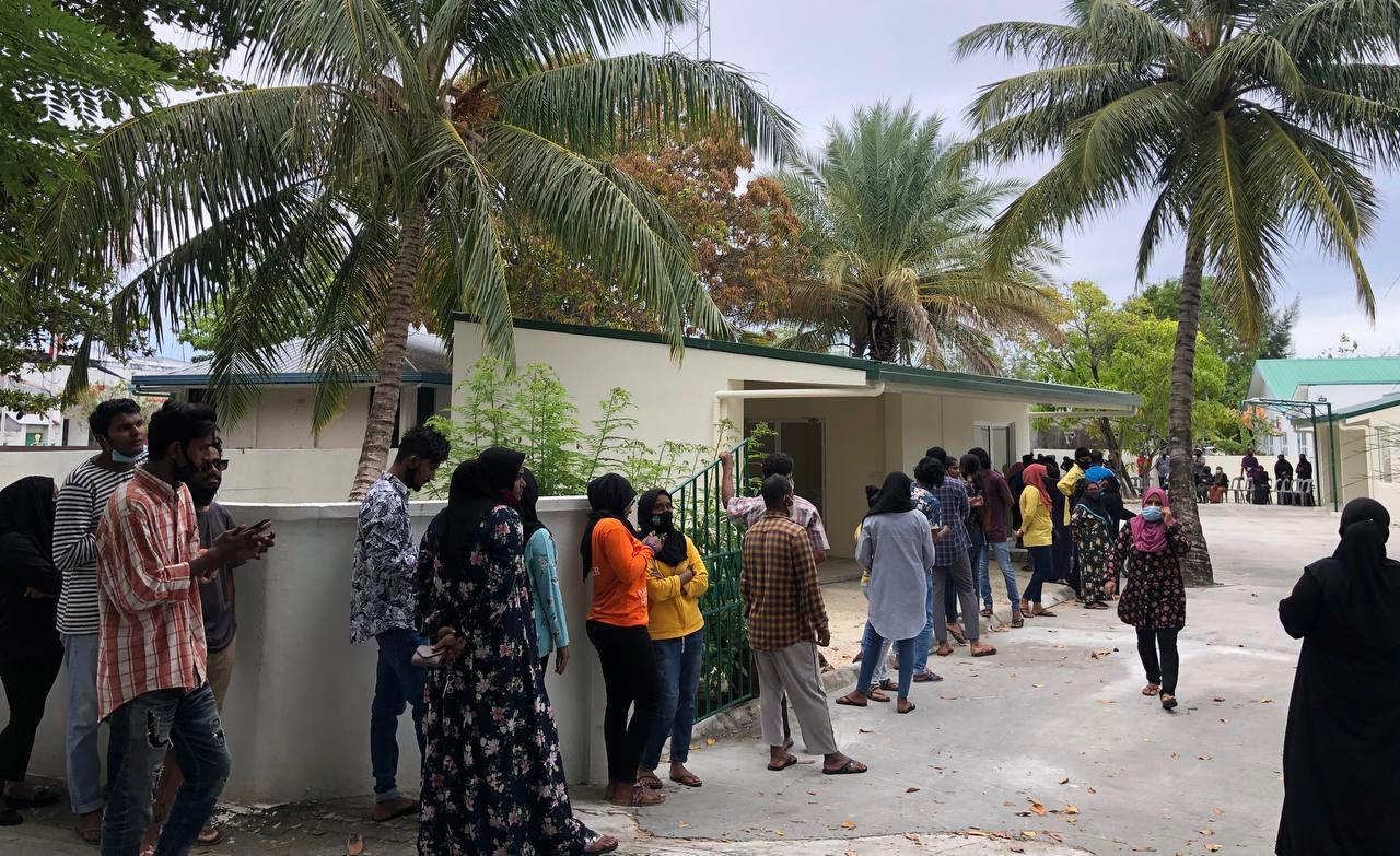 ވެކްްސިން ޖަހަން ގިނަ ބަޔަކު ކިޔޫތަކަށް!ވެކްްސިން ޖަހަން ގިނަ ބަޔަކު ކުއްލިއަކަށް ކިޔޫތަކަށް ، މިވީ ކިހިނެތް؟