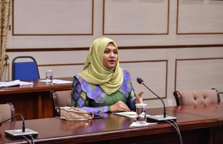 ބްރޯޑްކޮމްއަށް ޝިފްލާ!