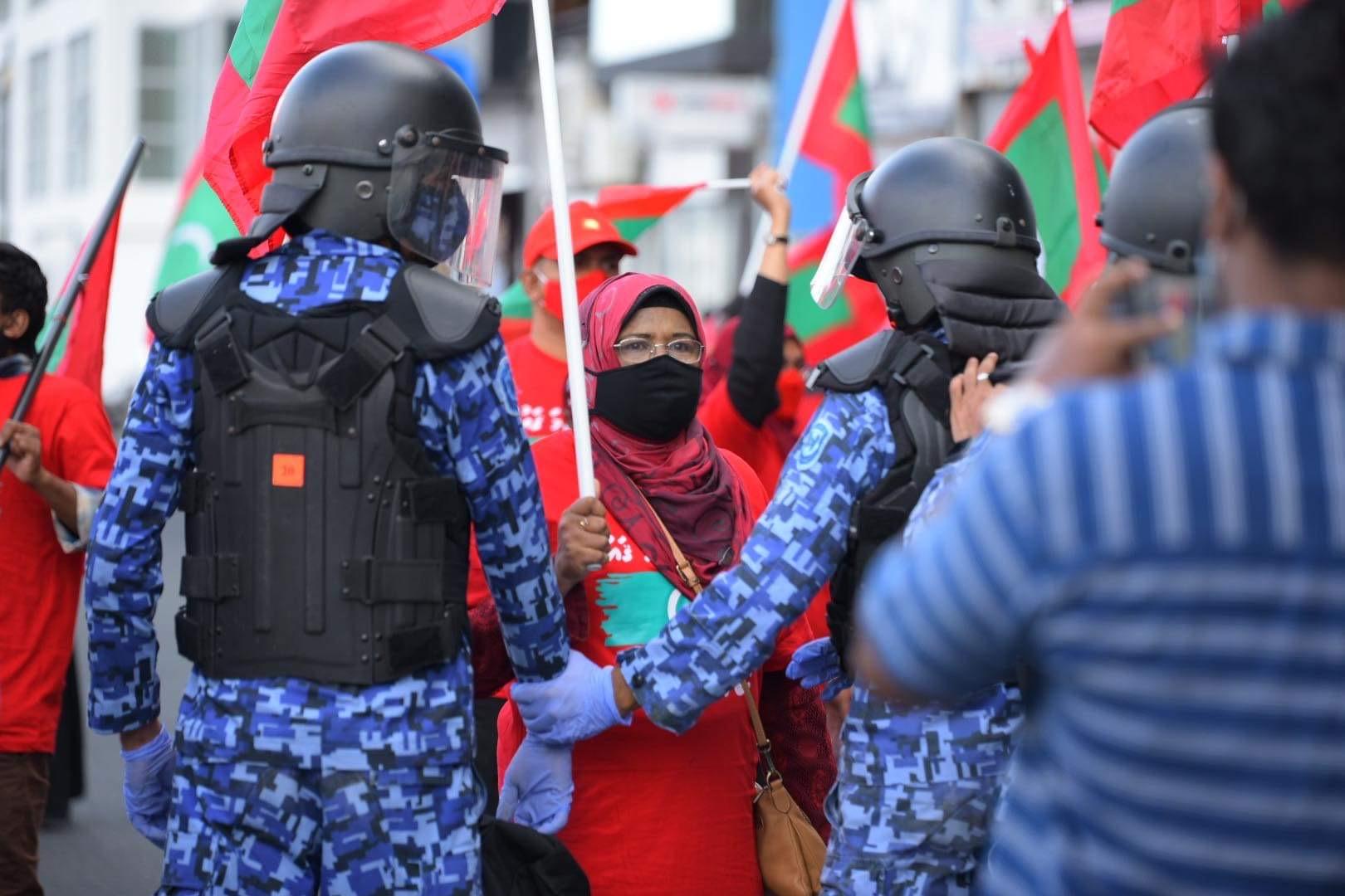 ފުލުހުންގެ އިސްތިއުނާފު ކޮމިޓީ އަށް ކުރީގެ ޑީސީޕީ ސޯދިގު