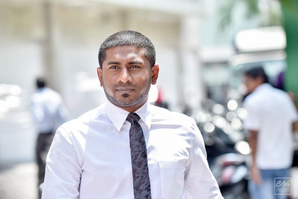 މަހްލޫފް ރޯކޮށްގެން ބާބަކިއު ހަދާލާނެ ކަމަށްބުނެ މަރުގެ އިންޒާރެއް! 