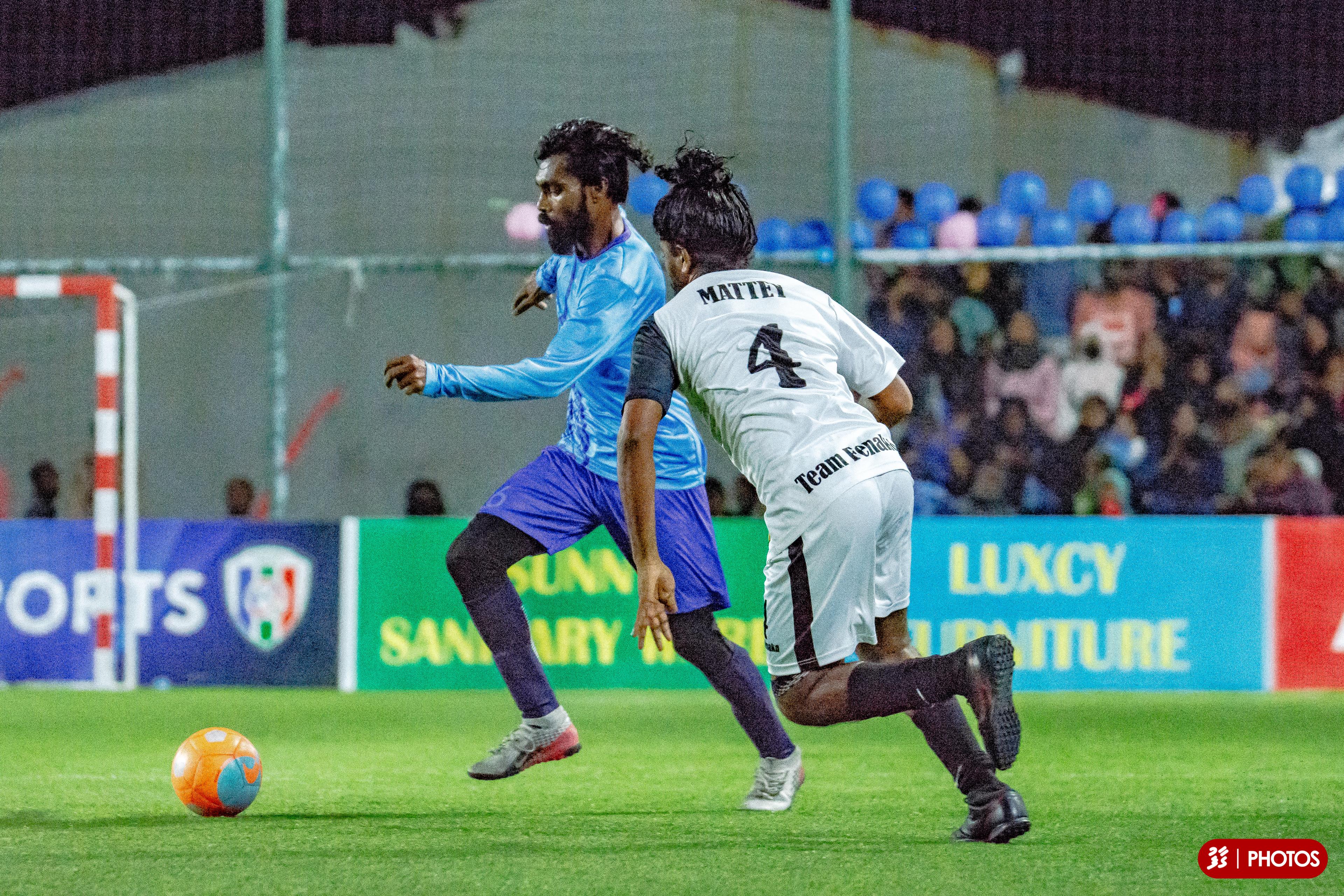 ވަރުގަދަ ކުރިމަތިލުމަކަށްފަހު ފެނަކަ ބަލިކޮށް ޕަބްލިކް ވޯކްސް ފައިނަލަށް