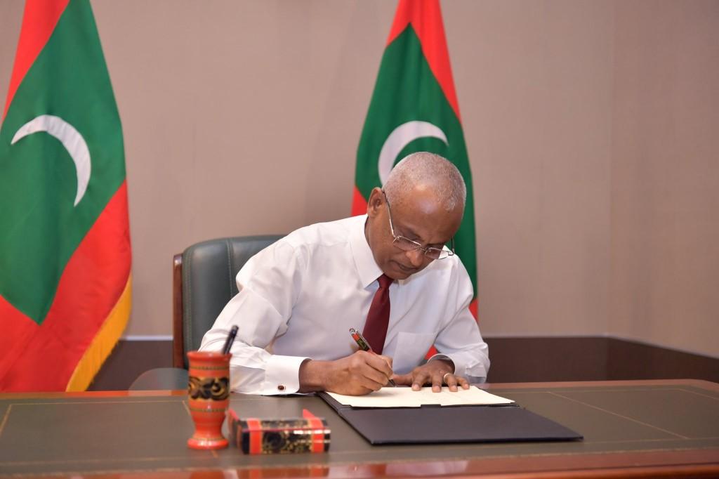 ބިދޭސީންނަށް މިނިމަމް ވޭޖް ދިނުން މުއްދަތެއް ނެތް ގޮތަށް ފަސްކޮށްފި