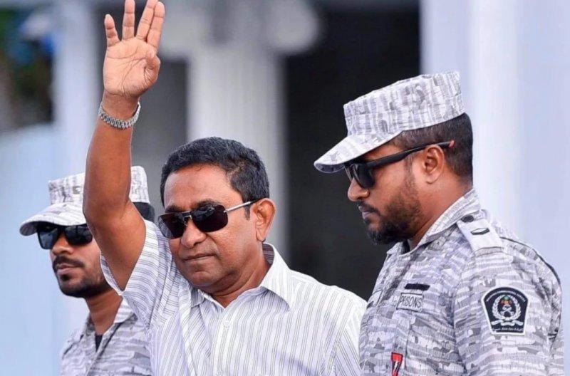 ދެވަނަ ބުރުގައި ޑރ މުއިއްޒުއަށް ތާއީދު އިތުރުކޮށްދެއްވުމަށް ރައީސް ޔާމީން އެދިއްޖެ