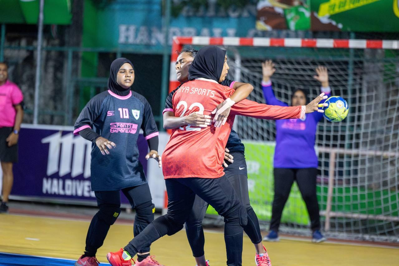 އީގަލްސް އަތުން ހިޔާއަށް ފަސޭހަ މޮޅެއް