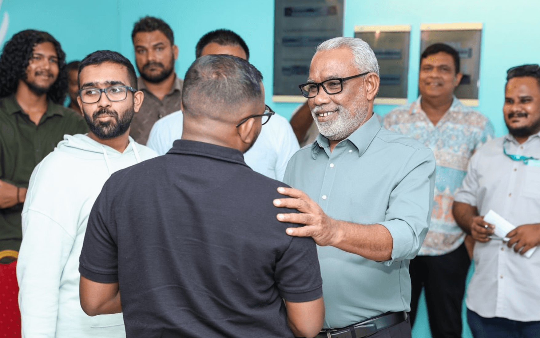 ވެރިކަމަށް ޝައުގެއް ނެތް, ބޭނުމީ ރައީސް މުއިއްޒުއަށް ދެވަނަ ދައުރެއް ހޯދައިދޭން!