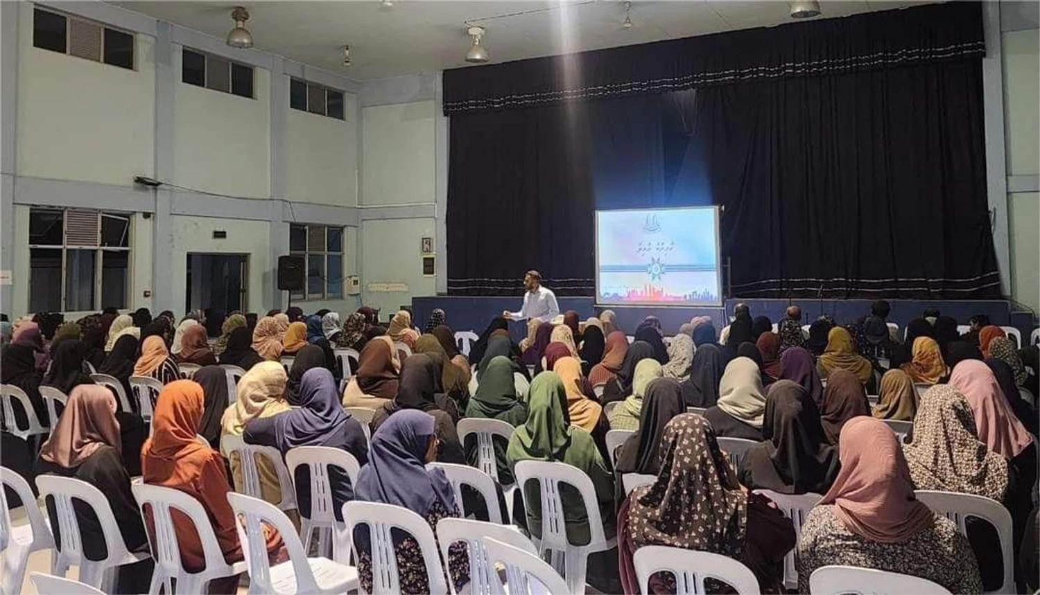 ކުޑަކުދިންގެ ހައްގުތައް ރައްކާތެރިކުރުމުގެ ޤާނޫނާ ގުޅޭގޮތުން އދ ގެ ރަށްތަކުގައި މައުލޫމާތުދީފި