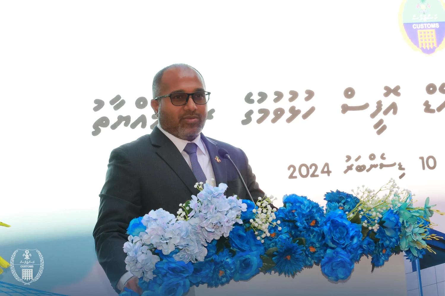 ކަސްޓަމްސްއިން ދެމުންދާ ޚިދުމަތްތަކަކީ ރައްޔިތުން ގަބޫލުކުރާ ފަދަ ޚިދުމަތްތަކަށް ވާންވާނެ: ވަޒީރު