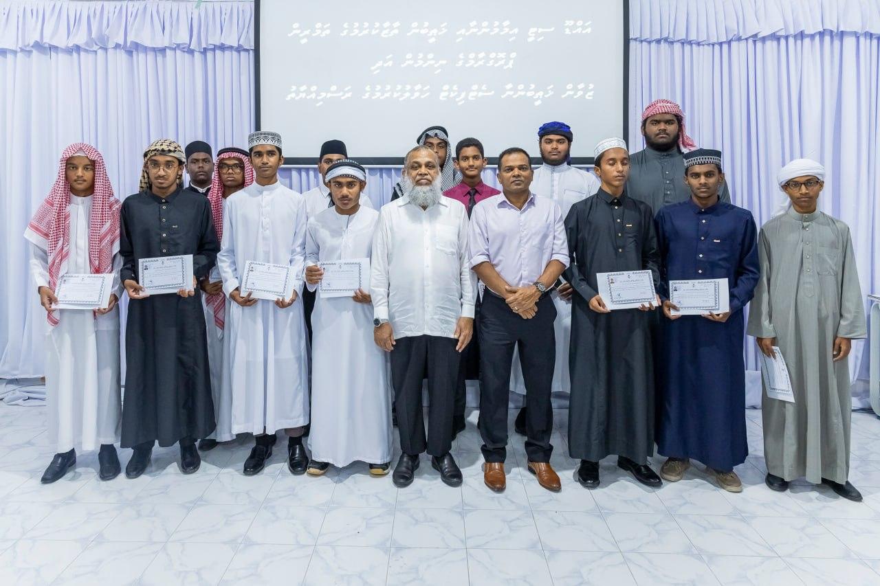 އައްޑޫއިން 18 ޒުވާން ޚަތީބުން ތަމްރީންކޮށްފި