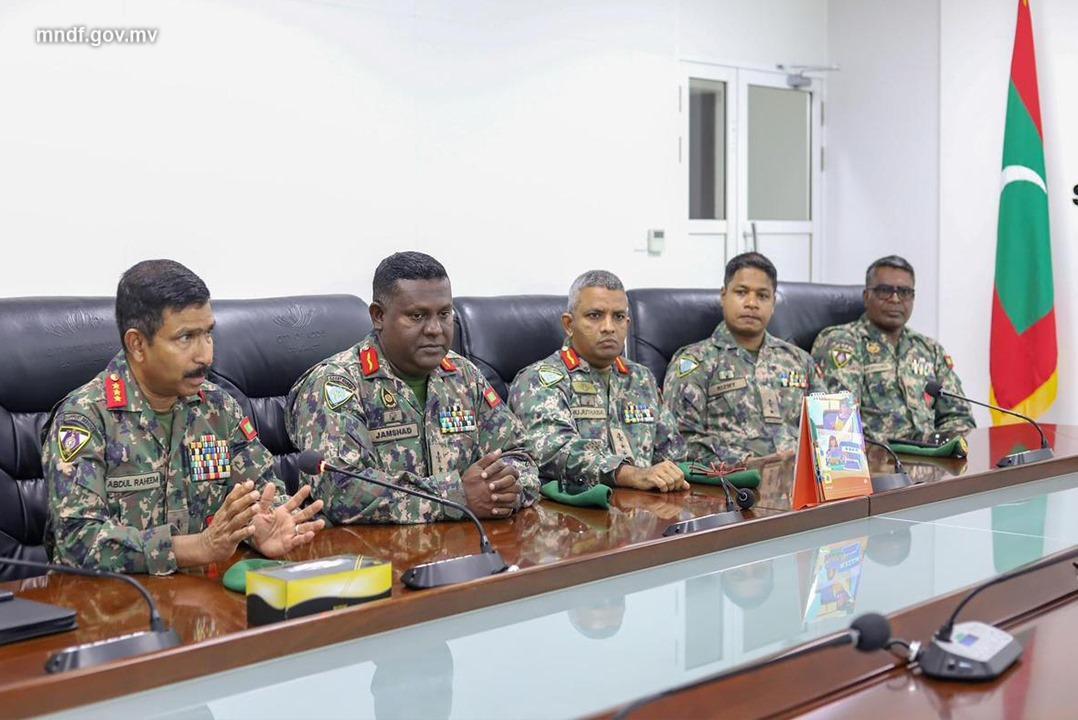 ޗީފް އޮފް ޑިފެންސް ފޯސް، އައްޑޫ ސިޓީ ކައުންސިލާ ބައްދަލުކުރައްވައިފި