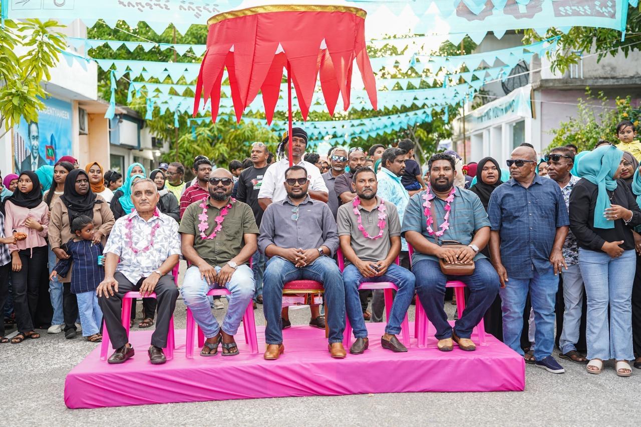 ވިލިނގިލި މަޖިލިސް ގޮނޑި ކާމިޔާބުކުރެއްވި އާޒިމް އަށް އެރަށުން ހޫނު މަރުހަބާއެއް