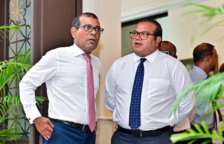 ރައީސް ނަޝީދަށް ދިން ބޮމުގެ ޙަމަލާގެ ޝަރީޢަތް އަވަސް ކުރުމަށް މަޖިލިސް ރައީސް އަސްލަމް ގޮވާލައްވައިފި