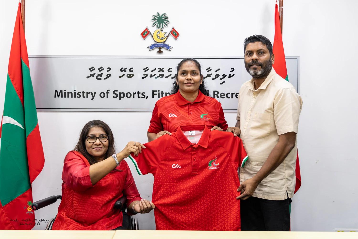 ޕެރަލިމްޕިކް ގޭމްސްގައި ވާދަކުރާ ޓީމުގެ ޖާޒީ ހަވާލުކޮށްފި