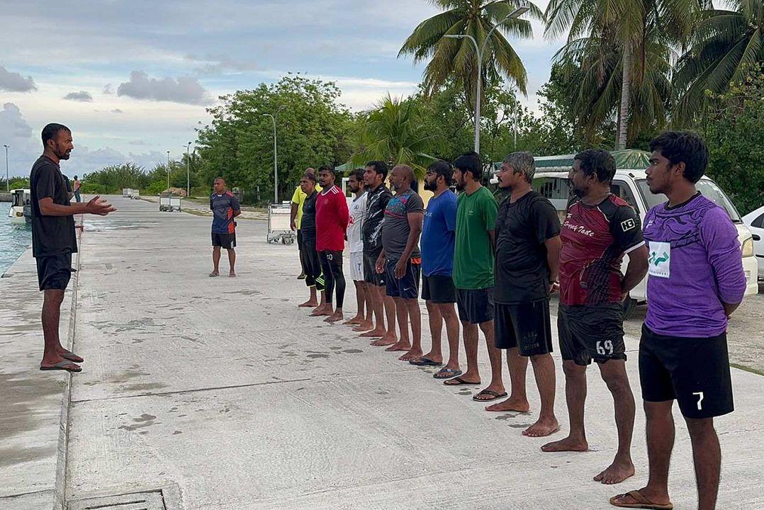 ކާޑެއްދޫ އެއަރޕޯޓުގެ ފަޔަރފައިޓަރުންނަށް ރެސްކިޔު ސްވިމިންގ ޕްރޮގްރާމެއް ފަށައިފި