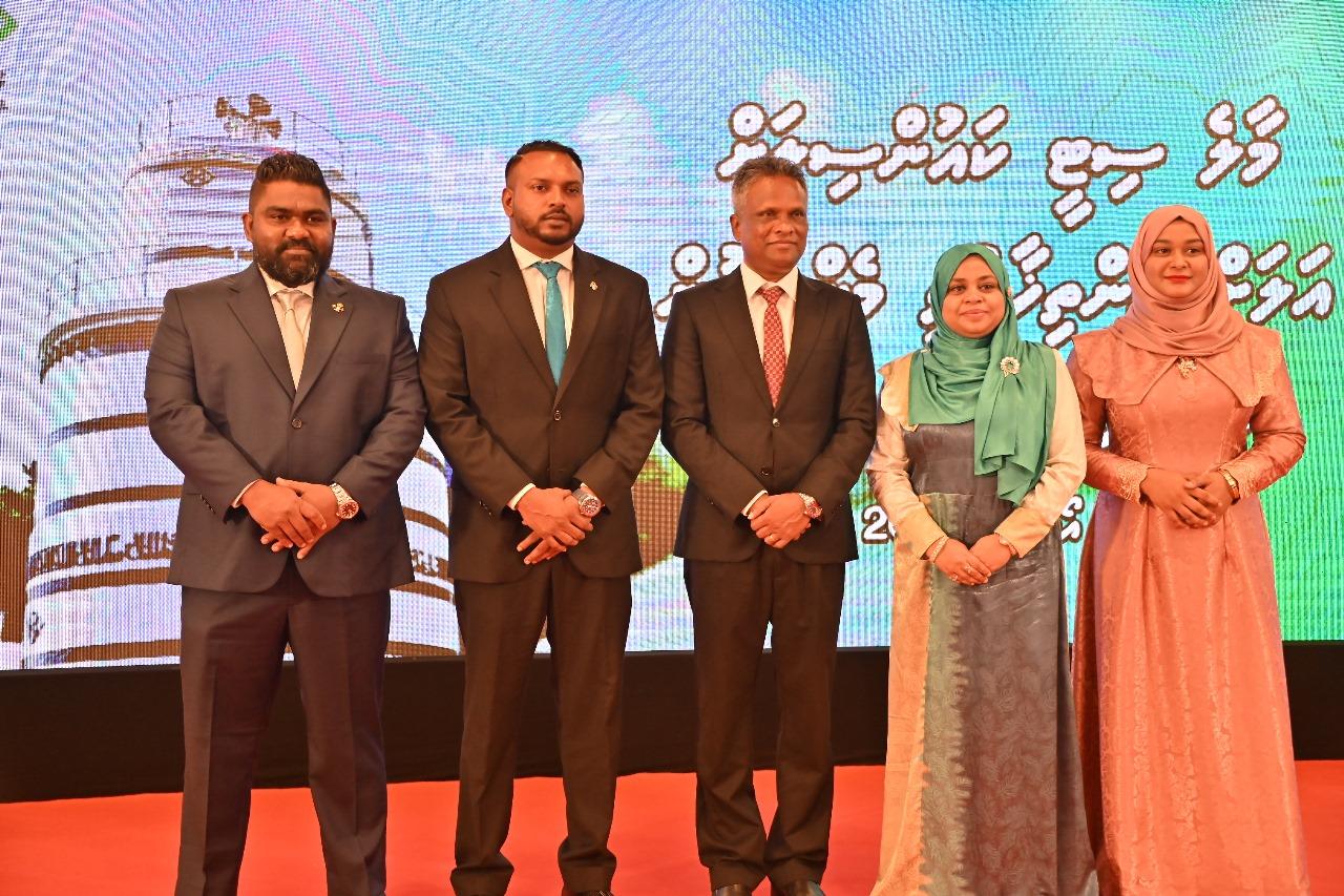 މާލޭސިޓީ ކައުންސިލަށް އަލަށް އިންތިޚާބުވި އައު މެންބަރުން މަގާމުގެ ހުވާކުރައްވައިފި