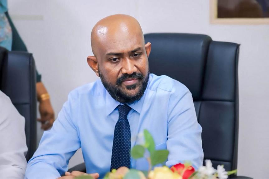 އޭސީސީގެ ރައީސް ނުފޫޒު ފޯރުވާ ކަމަށް ތުހުމަތުކޮށް މައްސަލަ ބަލައިދޭން އެދިއްޖެ