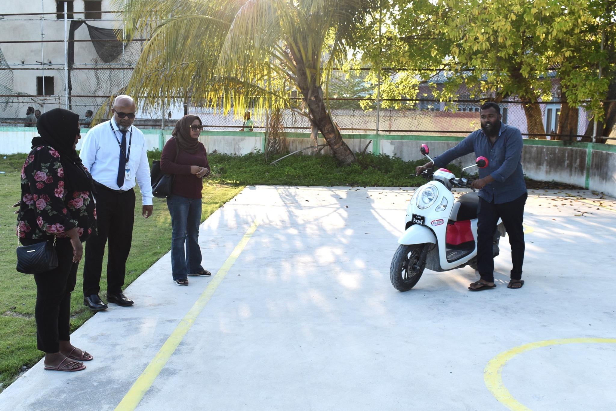 އައު ލައިސެންސް ޓްރެކާއި އެކު ހިރިލަންދޫގައި "އޭ" ކެޓަގަރީގެ ޑްރައިވިންގ ލައިސަންސް ދޫކުރުމުގެ ހިދުމަތް ފަށައިފި