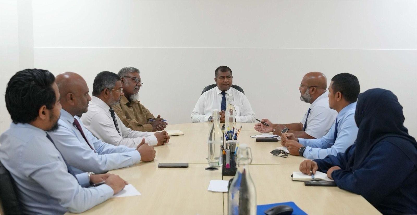 ޅެން ފަރުވާއާއި ގުޅޭގޮތުން ފުލުހުންގެ ވިކްޓިމް ސަޕޯޓް ޑިޕާޓުމަންޓާއި މަޝްވަރާކޮށްފި