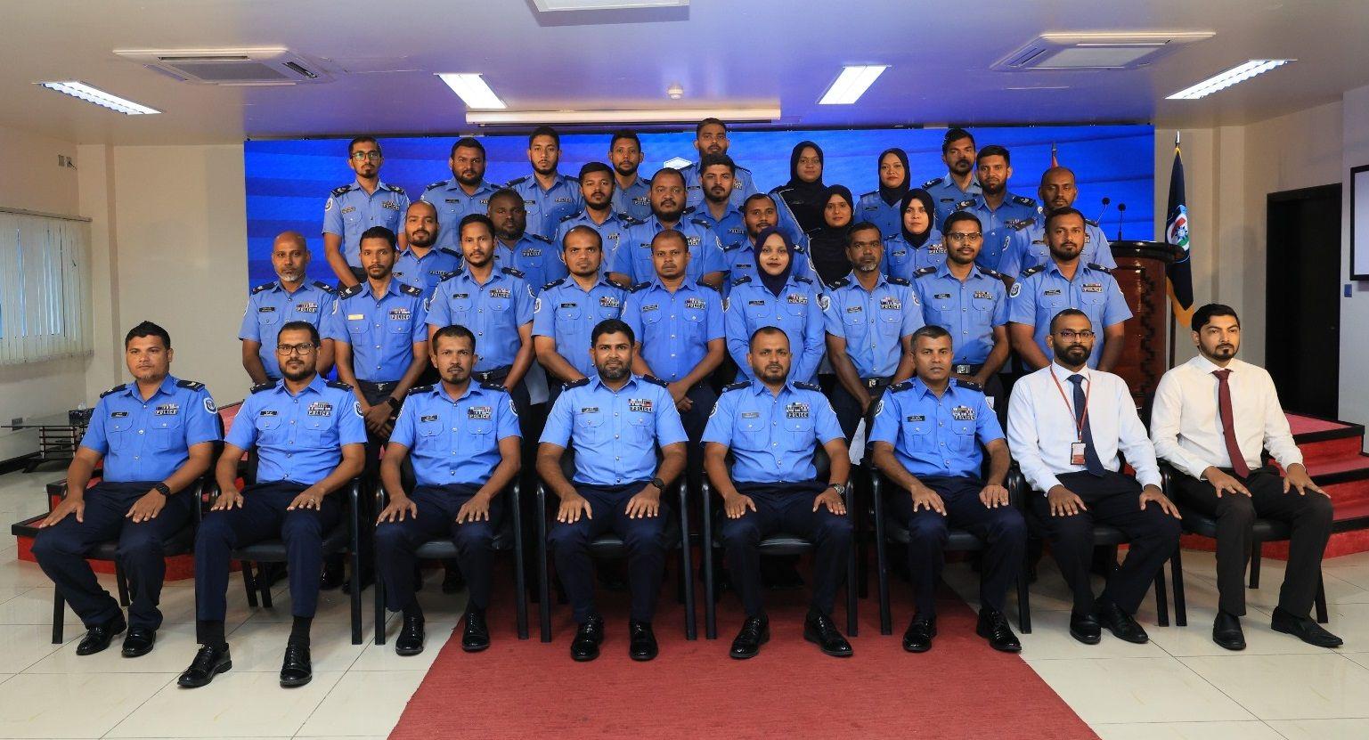ފުލުހުންގެ ދެ ކޯހަކުން  52 ފުލުހަކު ދަސްވެނިވެއްޖެ