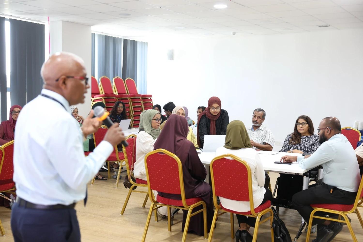ނުކުޅެދުންތެރިކަން ހުންނަ މީހުންނަށް ވަޒީފާދިނުމާ ގުޅޭ މިންގަނޑުތަކުގެ ވޯކްޝޯޕެއް ބާއްވައިފި