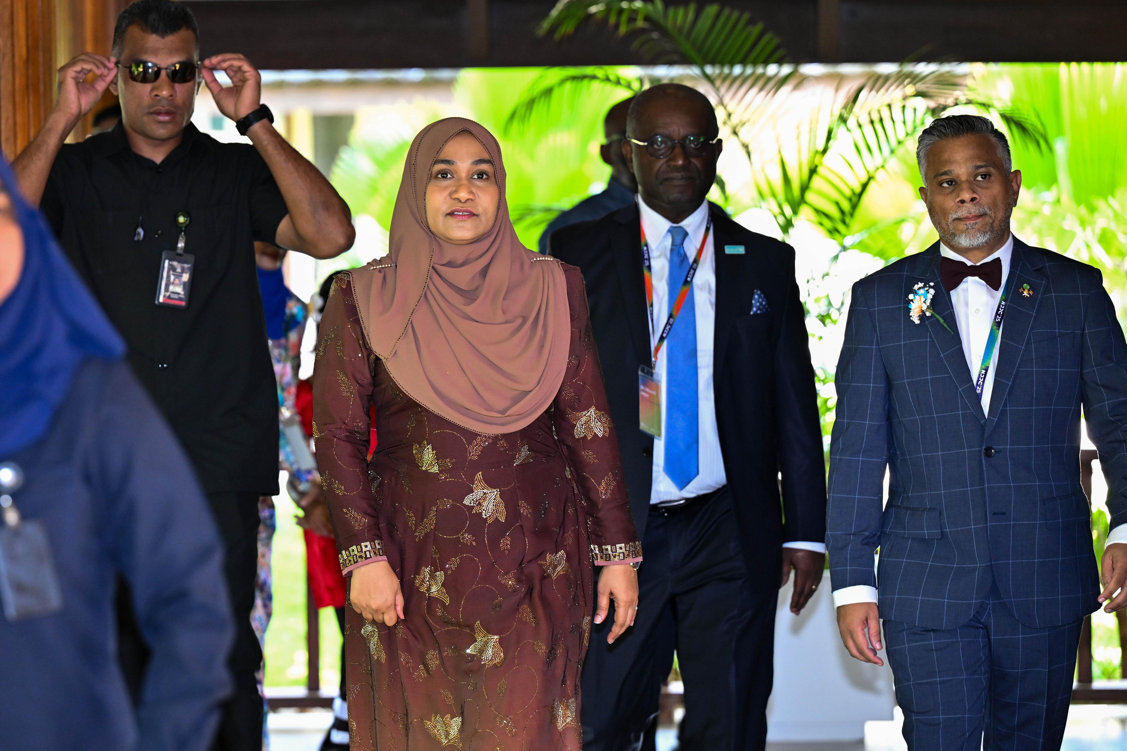 އަނިޔާއާއި ގޯނާ ލިބެމުންދާ ކުދިންނަށް އެ މާޙައުލުން ނުނިކުމެވި، ކުށްކުރާ ކުދިންނަށް ވަމުން ދިޔުމުގެ ޘަޤާފަތް ބަދަލުކުރަން ޖެހޭ!