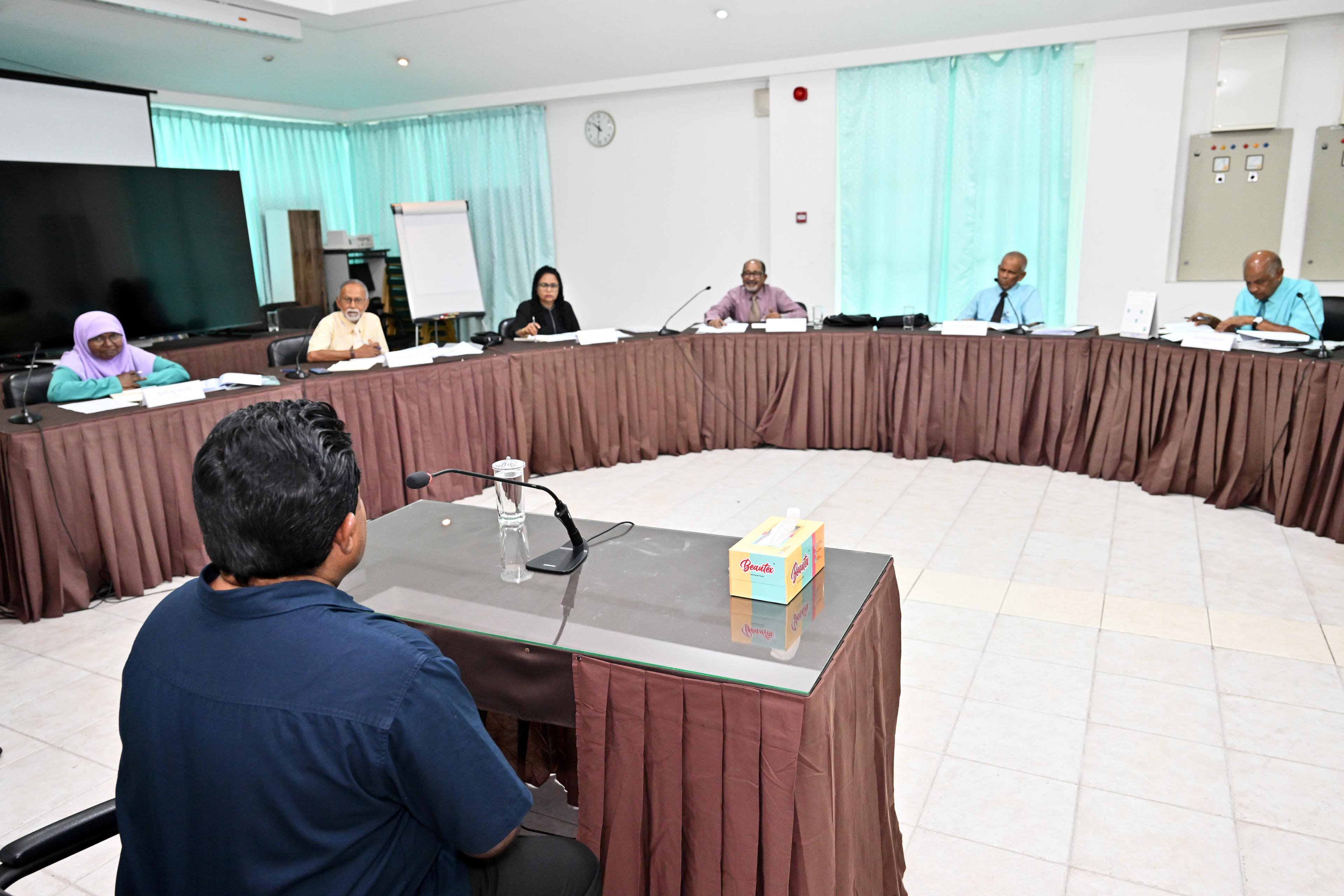  ދިވެހި ދައުލަތަށް ޚިދުމަތް ކުރުމުގެ އިނާމަށް  141 ބޭފުޅުން ފޯމު ހުށަހަޅުއްވައިފި