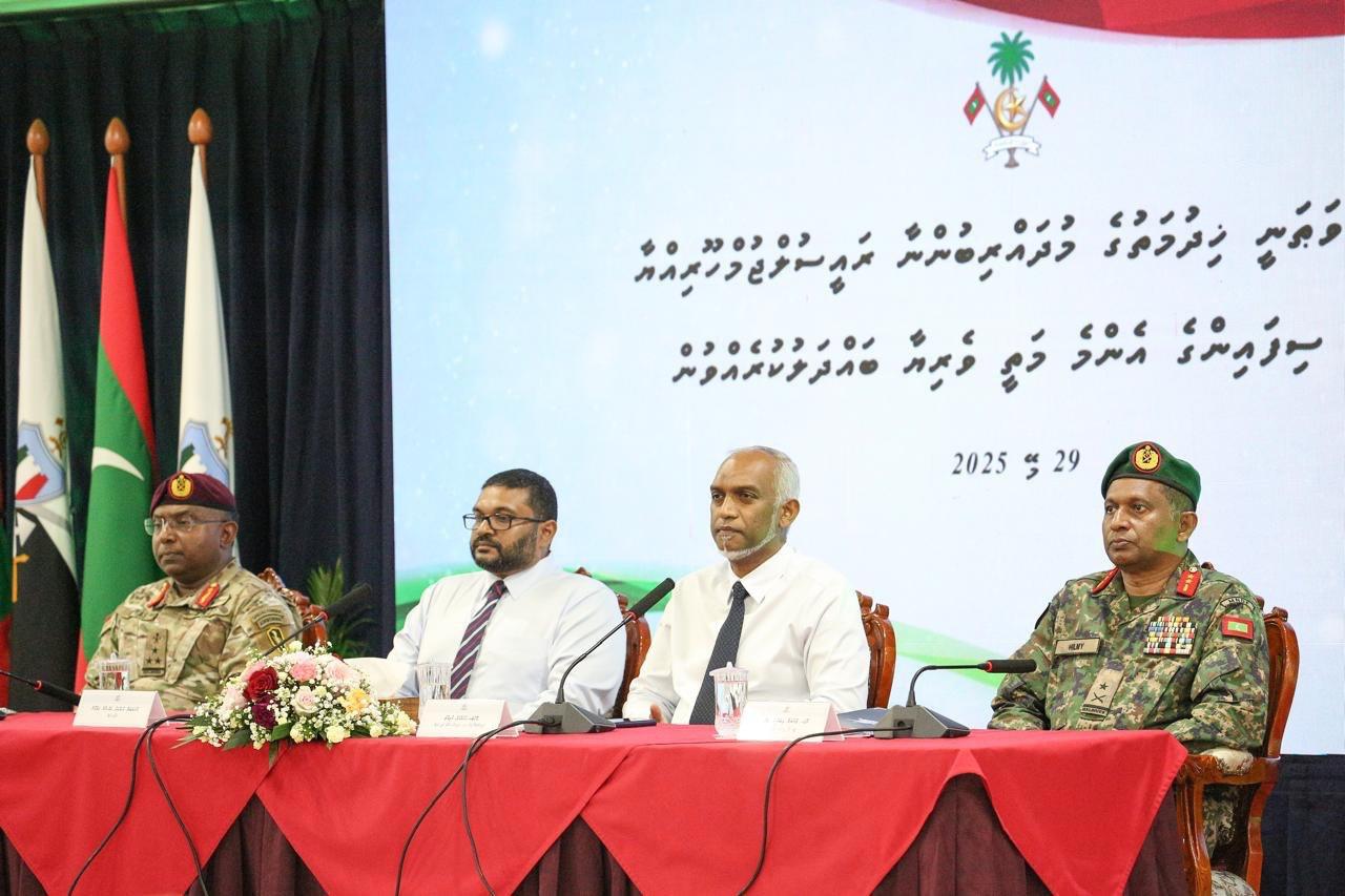 ރައީސް މުއިއްޒުގެ ޚާއްސަ އިލްތިމާސްއެއް ވަޠަނީ ޚިދުމަތުގެ މުދައްރިބުންނަށް!