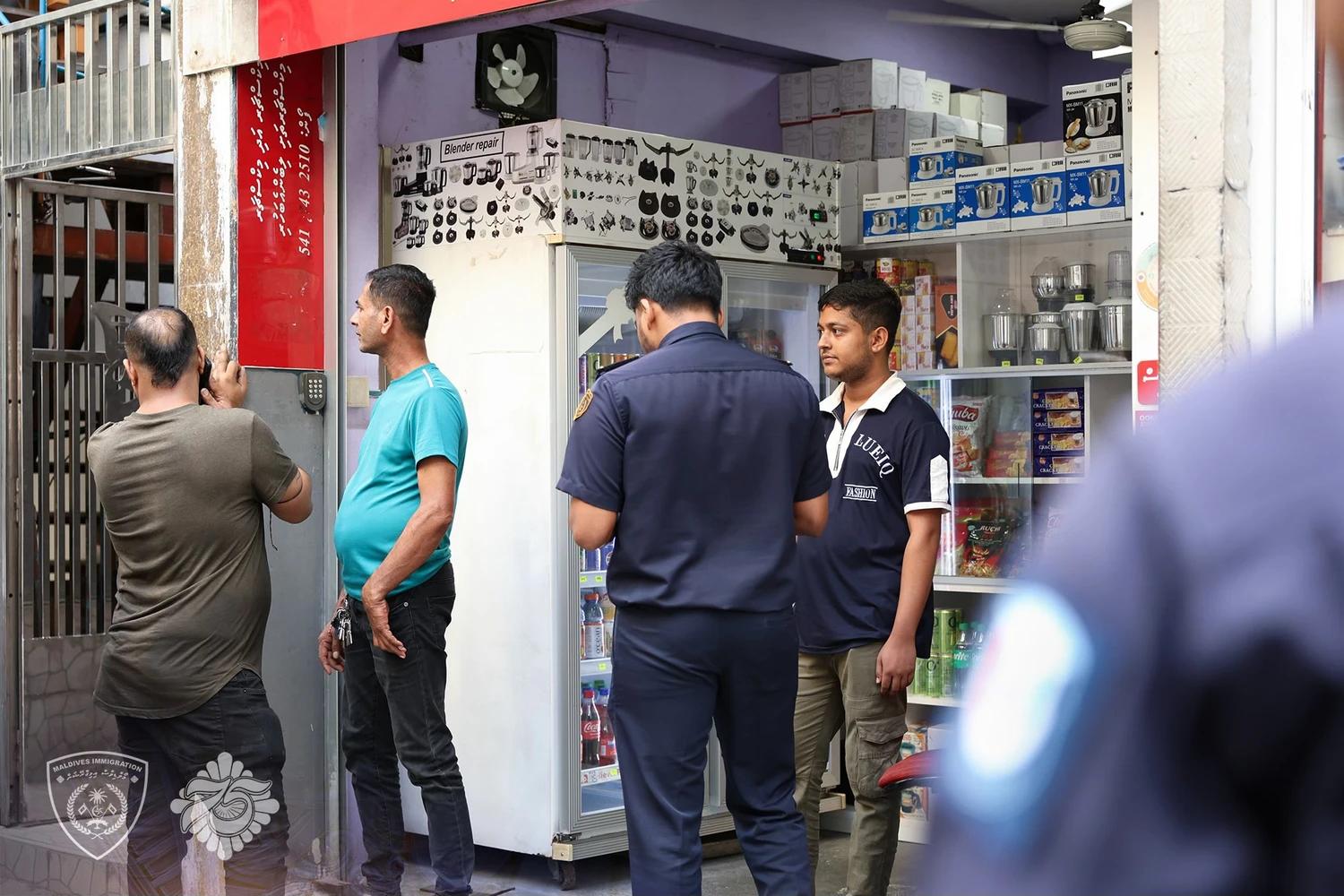 ސައްޚަ ލިޔެކިޔުން ނެތި ރާއްޖޭގައި އުޅެމުންދިޔަ 25 ބިދޭސީން ހައްޔަރުކޮށްފި