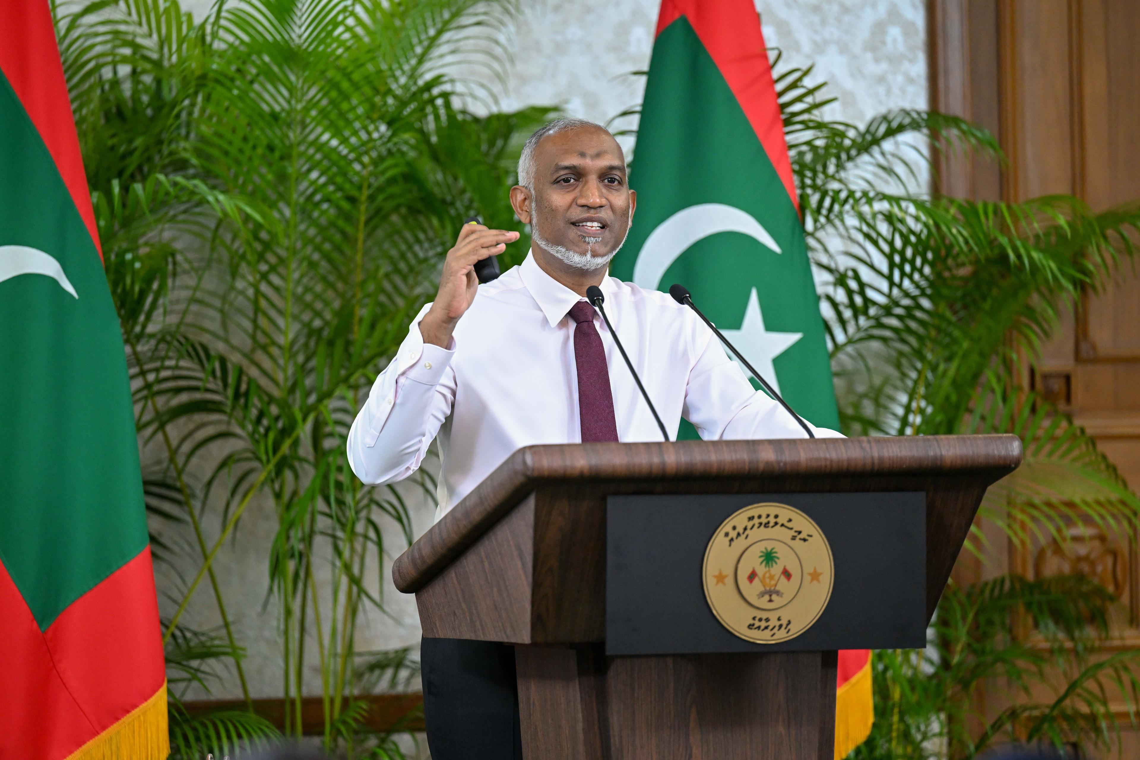 ބޭހުގެ ދަތިކަން ދިމާވީ އެޅި ފިޔަވަޅުތަކާއި އެކު ބައެއް ވިޔަފާރިވެރިން ބޭސް ގެނައުން ގަސްދުގައި ހުއްޓާލުމުން - ރައީސް