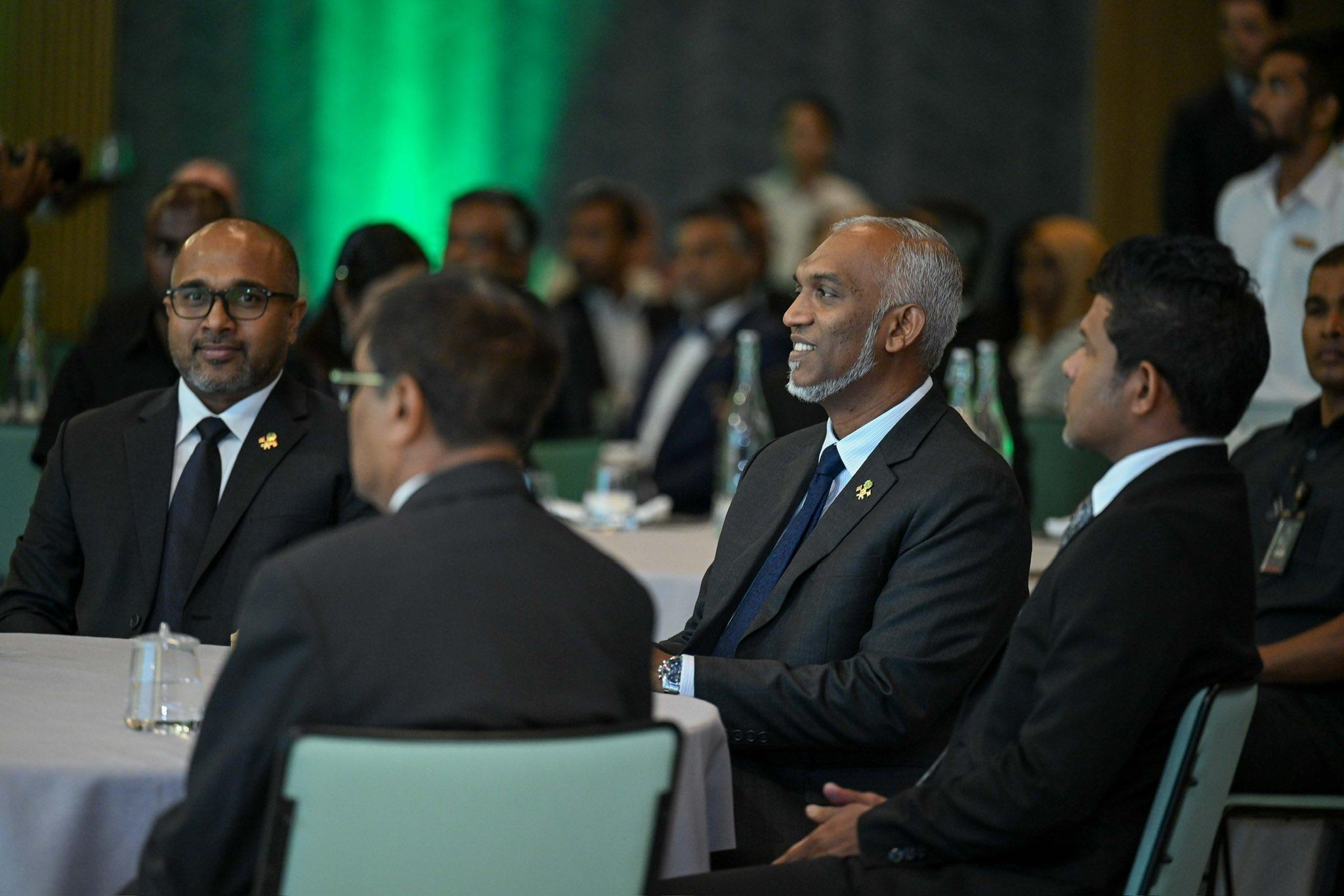 ސަރުކާރުގެ އަމާޒު 2028 ވަނަ އަހަރުން ފެށިގެން  ތިން ބައިކުޅަ އެއްބައި މުވައްޒަފުން ގޭގައި ތިބެގެން މަސައްކަތް ކުރާ ބަޔަކަށް ހެދުމަށް!