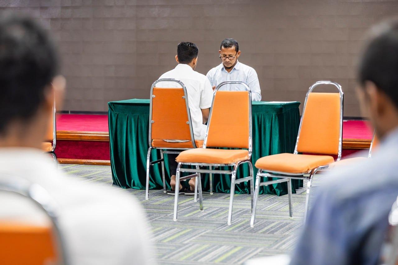 ޒުވާން ޚަޠީބުން ޕްރޮގުރާމުގެ ތިން ވަނަ ބުރުގެ އިންޓަވިއު ފަށައިފި