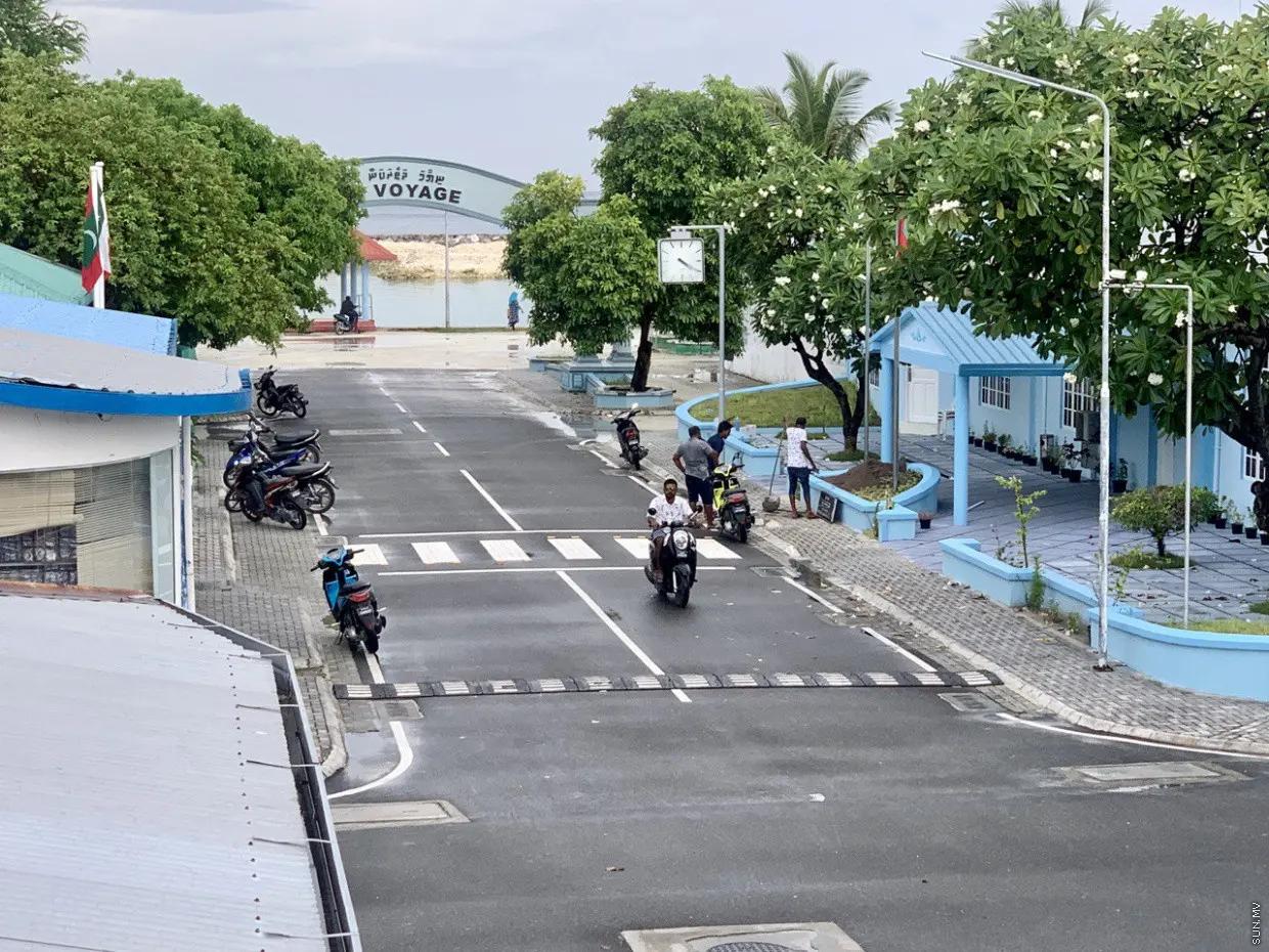 6 ގްރާމުގެ މަސްތުވާތަކެއްޗާއިއެކު ވިލިނގިލިން ޒުވާނަކު ހައްޔަރުކޮށްފި