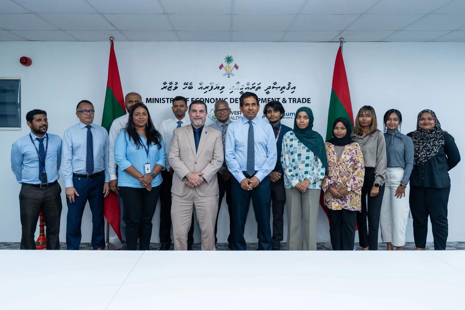 ރާއްޖޭގެ އިގްތިސާދު ކުރިއަރުވައި ވިޔަފާެރީގައި އަންހެނުންގެ ބާރުވެރިކަން އިތުރުކުރުމަށް ޔޫއެންޑީޕީއާއި އެކު އެއްބަސްވުމެއް!