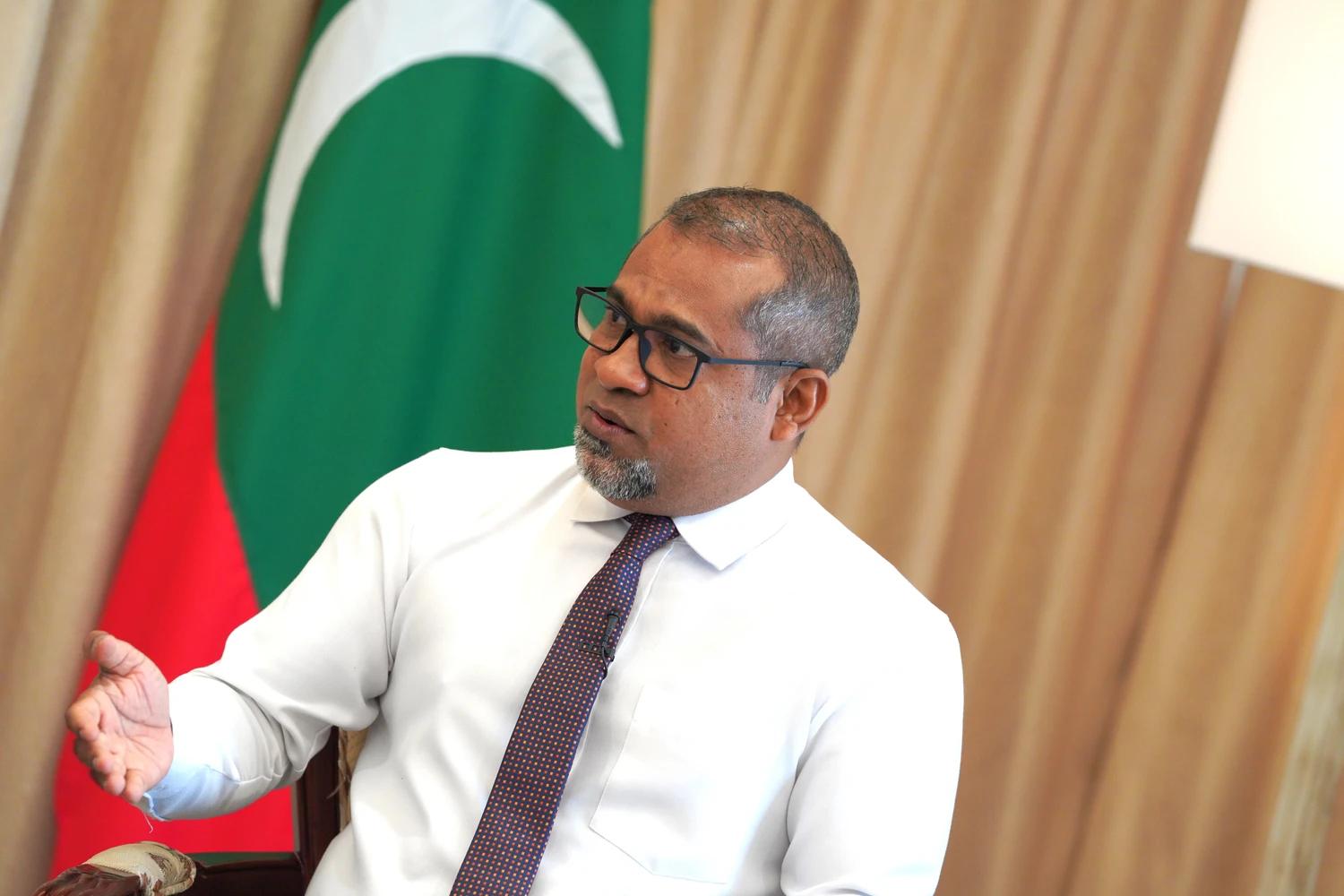 މެދުއިރުމަތީގެ ޤައުމުތަކުގައި ދިރިއުޅޭ ދިވެހިންގެ ހާލަތު މިދަނީ ވަރަށް ގާތުން ބަލަމުން: ޚަލީލް