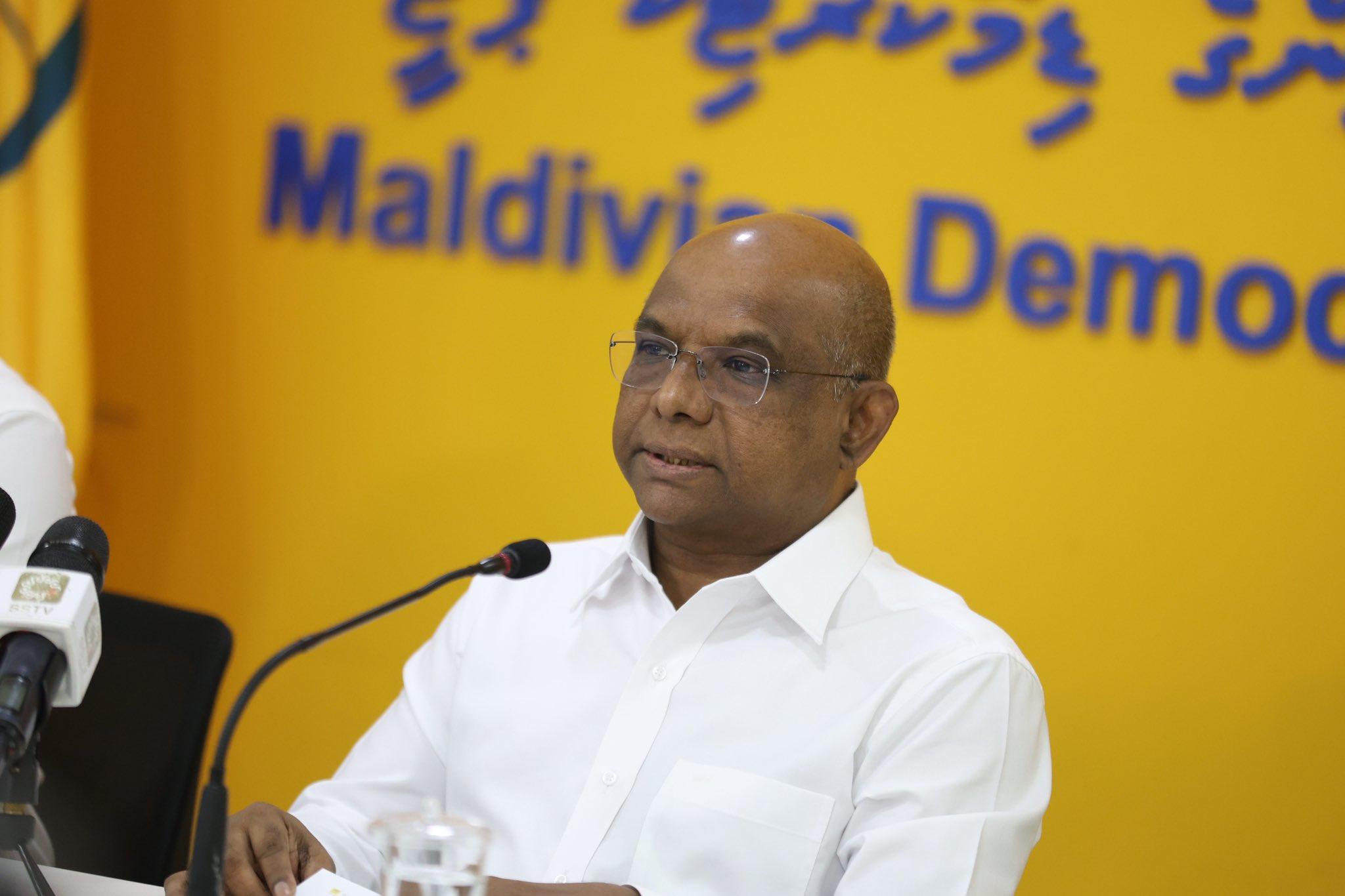 ސަރުކާރުގެ މާލީ ސިޔާސަތު ފެއިލްވުމުގެ ބުރަ އުފުލަން މިޖެހުނީ އާންމު ރައްޔިތުން - ޝާހިދު