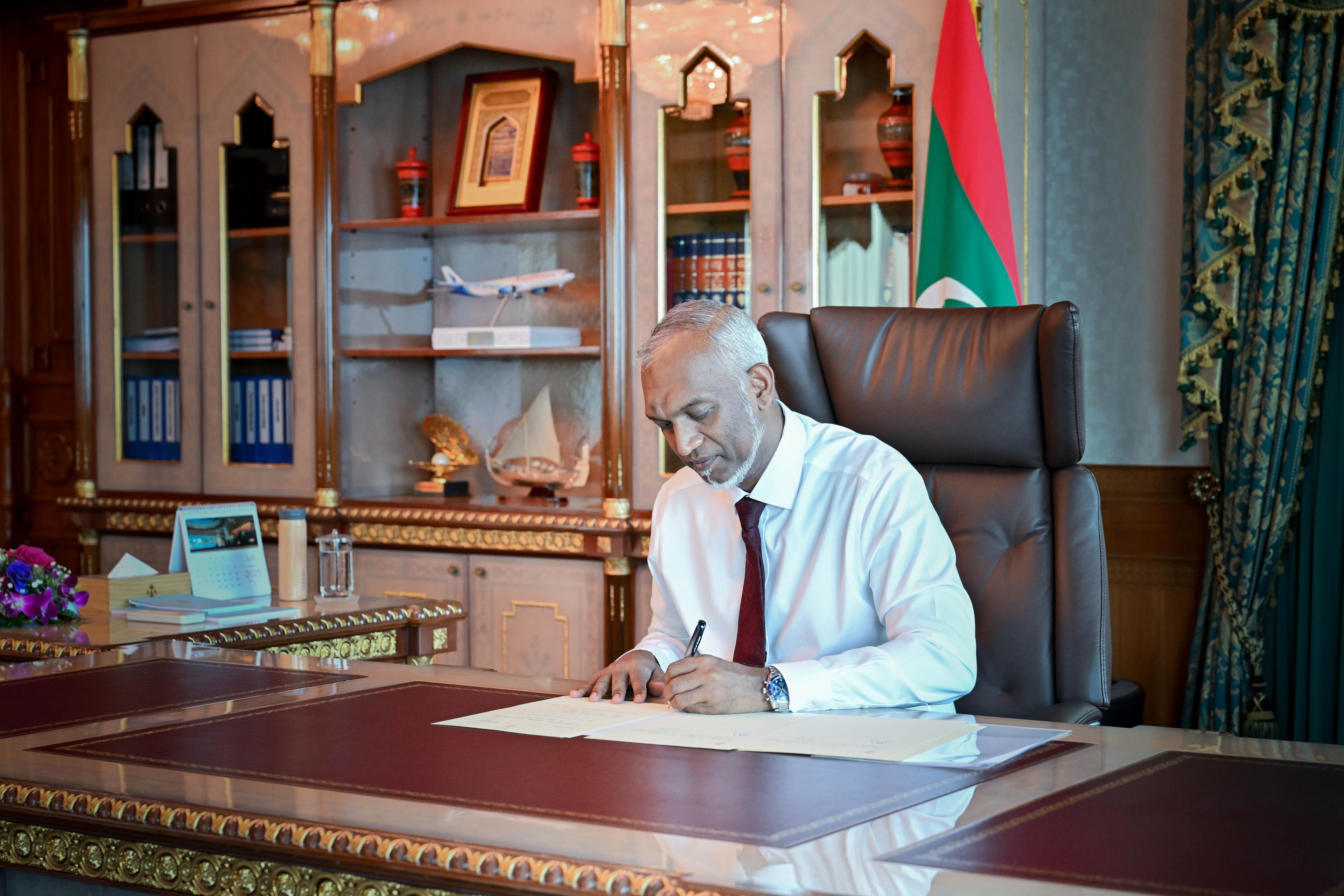 ޓޫރިޒަމްގެ ބޭނުމަށް ތަރައްޤީކުރުމަށް ޓަކައި "ފަރުމުލި" އަކީ މާފަރުގެ ބައެއް ނޫންކަމުގައި ރައީސް ކަނޑައަޅުއްވައިފި