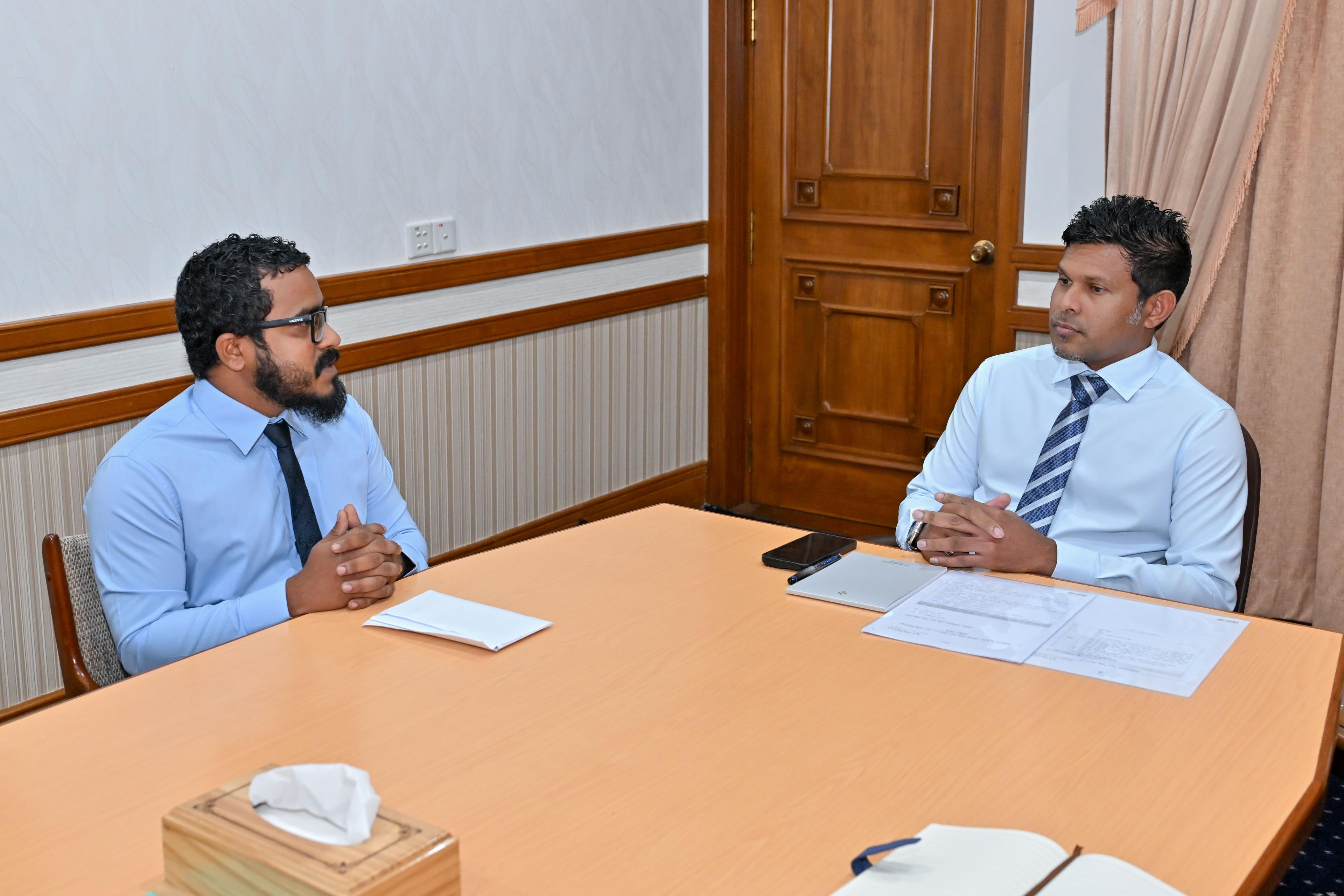 ނައިބު ރައީސް، ނަޑެއްލާ ކައުްންސިލާއި ބައްދަލުކުރައްވައިފި