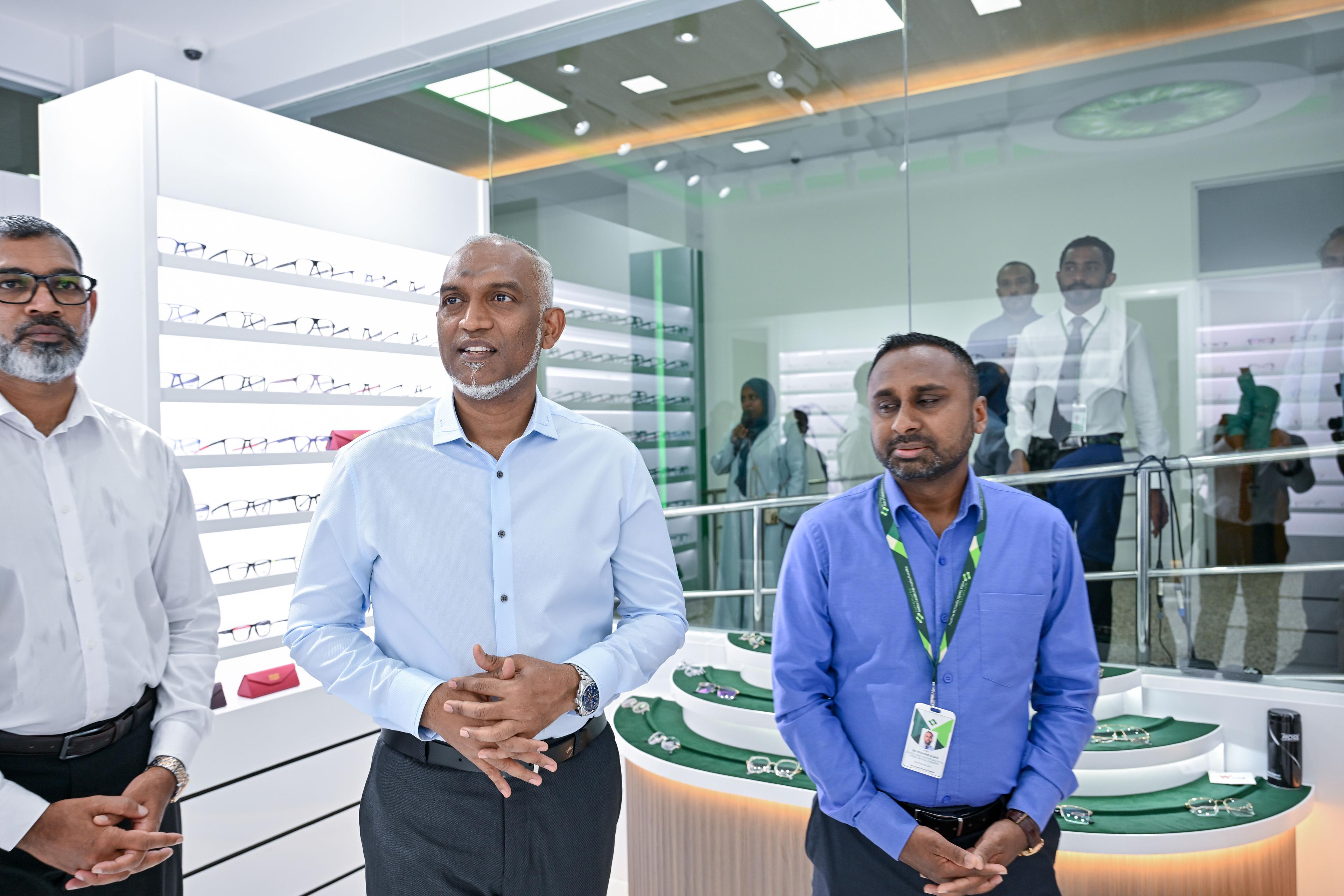ސަރުކާރުން އައިނު ވިޔަފާރިއަށް: އެމް.ސީ.ޖީ.އެޗް އޮޕްޓިކަލްސް ރަސްމީކޮށް ހުޅުވައިފި