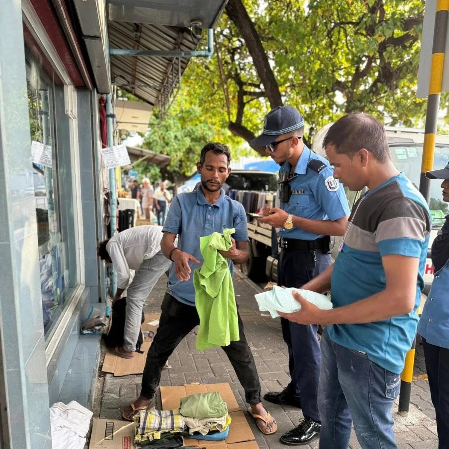 އެކި ކުށްތަކުގައި ހައްޔަރުކުރި 13 ބިދޭސީއަކު މިދިޔަ މަހު އިމިގްރޭޝަނާއި ހަވާލުކުރި!