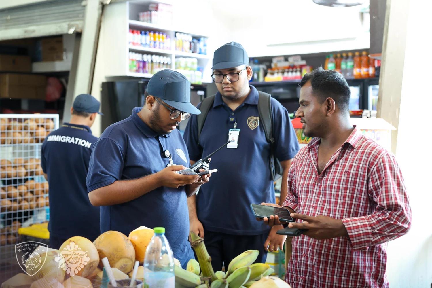 "ރަށު މާރުކޭޓު" ސަރަހައްދުން 37 ބިދޭސީން ހައްޔަރަށް!