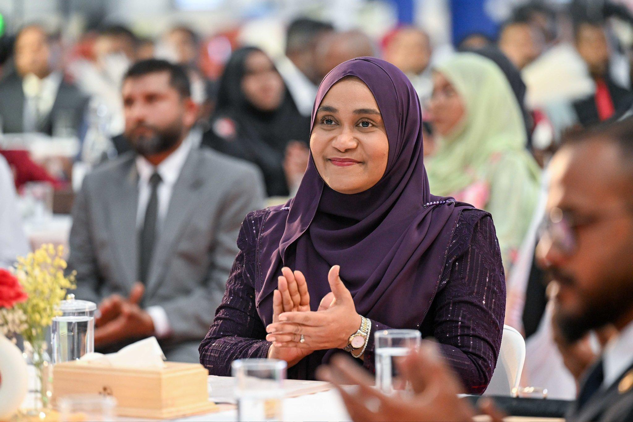 ޤައުމެއް ތަރައްޤީ ކުރުމުގައި އެ ޤައުމެއްގެ ޞިއްޙަތު ވަރަށް މުހިންމު - ފަސްޓް ލޭޑީ