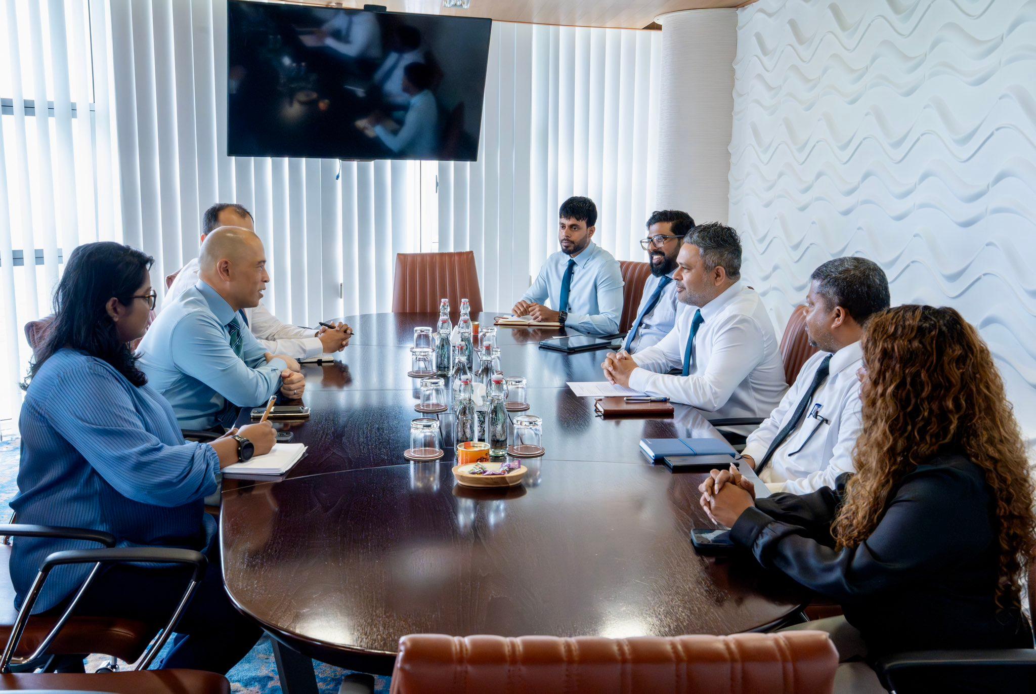 ރާއްޖޭގެ ސަރަހައްދުގައި ގަވައިދާ ޚިލާފަށް މަސްވެރިކަން ކުރުން ހުއްޓުވުމަށް ގުޅިގެން މަސައްކަތްކުރުމަށް އެމެރިކާއާއި އެކު މަޝްވަރާ ކޮށްފި