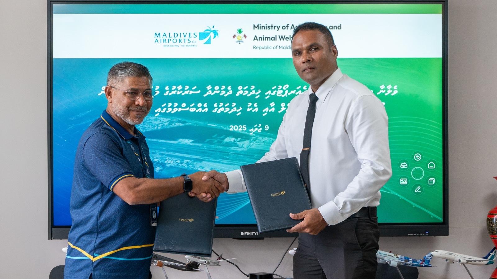 ވީއައިއޭ މެދުވެރިކޮށް ގަސްގަހާގެހި އަދި ޖަނަވާރު އެތެރެކުރުމުގައި ކާގޯ އޮޕަރޭޝަންތައް ހަލުވިކުރަން އެއްބަސްވުމެއް!