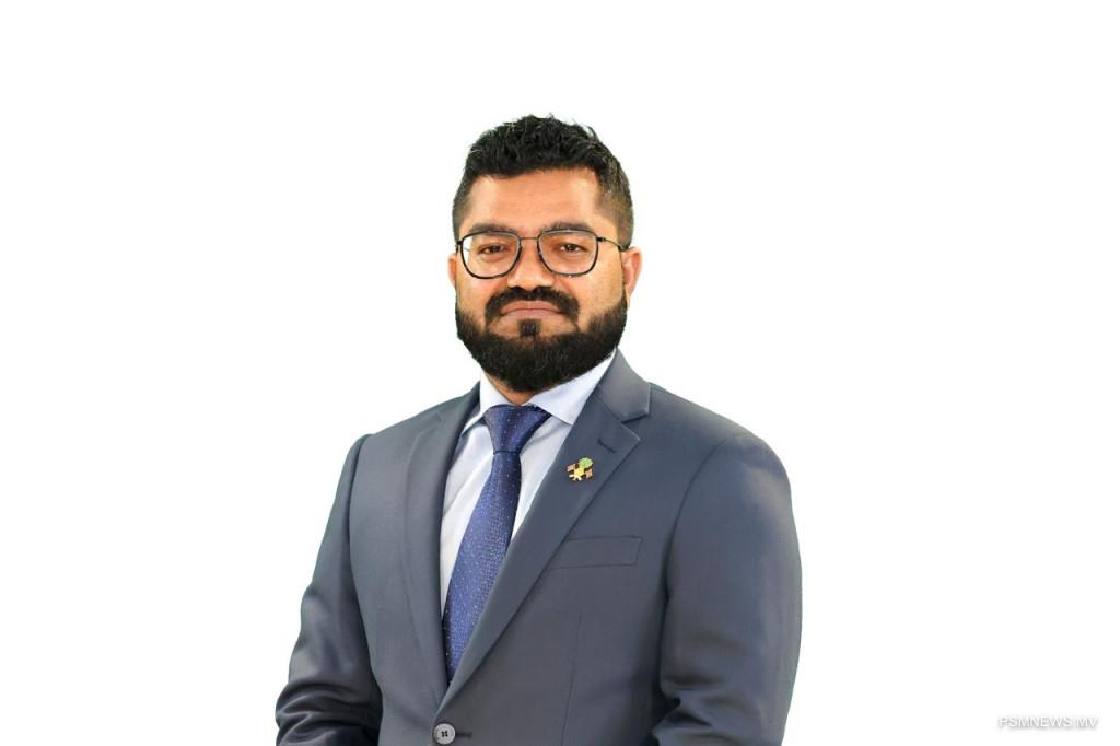 ފެނަކަ ކޯޕަރޭޝަންގެ އައު ޗެއާމަނަކަށް ޝާމް!