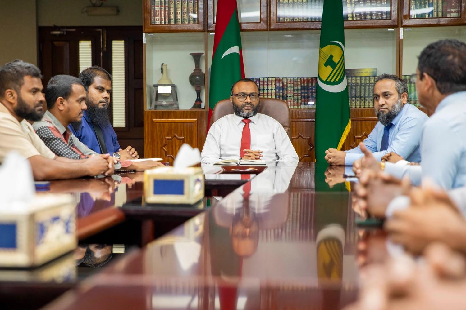 އެމް.އެން.ޔޫއިން އިސްލާމީ ދާއިރާއިން ކުރިއަށްގެންދާ ޕީއެޗްޑީ ޕްރޮގުރާމަށް ހޮވޭ އިމާމުންނަށް ސްޕޮންސަރޝިޕް ދެނީ
