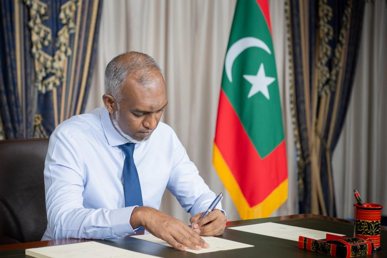  2027 ވަނަ އަހަރުގެ ނިޔަލަށް ރާއްޖޭގެ ހުރިހާ ރަށެއްގައި ފެނާއި ނަރުދަމާ ގާއިމްކުރުމަށް ލާޒިމްކުރާ އިސްލާހު ރައީސް ތަސްދީގުކުރައްވައިފި