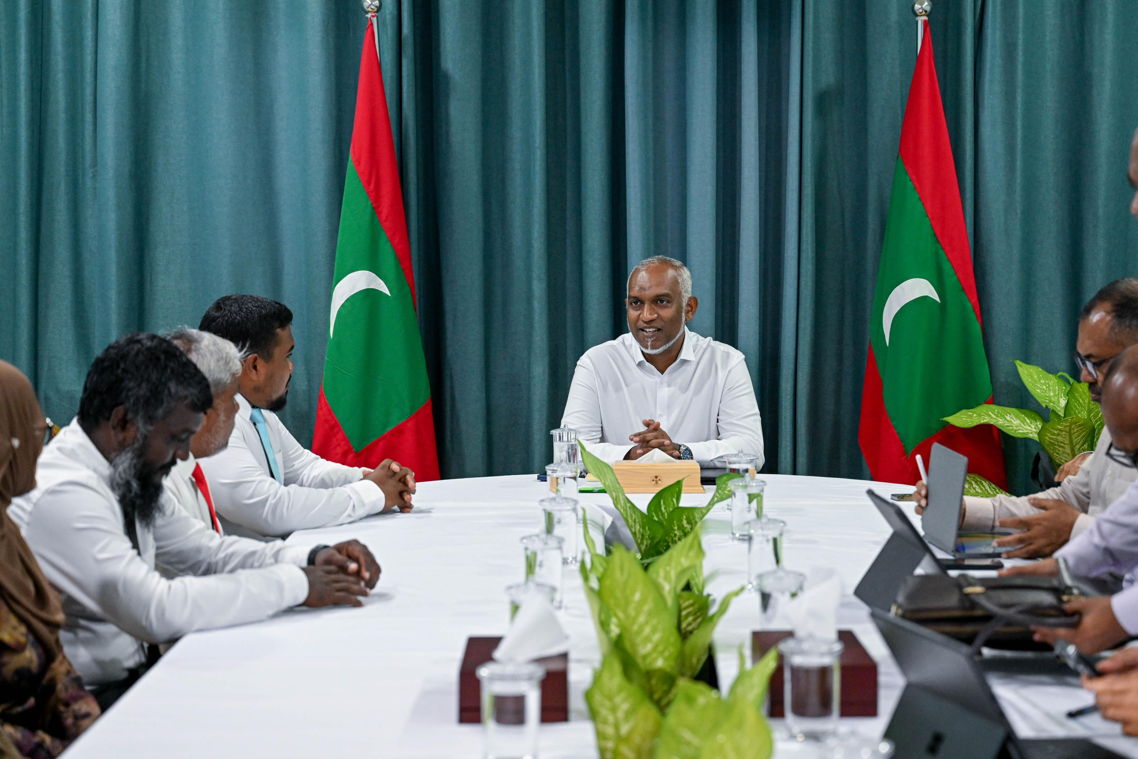 ނޮޅިވަރަންފަރު ފަޅުތެރޭގައި، ގިރައިގެންގޮސްފައިވާ ފިނޮޅު ޕިކްނިކު ދާނެ ރަށެއްގެ ގޮތުގައި ތަރައްޤީކޮށްދެއްވުމަށް ކައުންސިލުން އެދެފި
