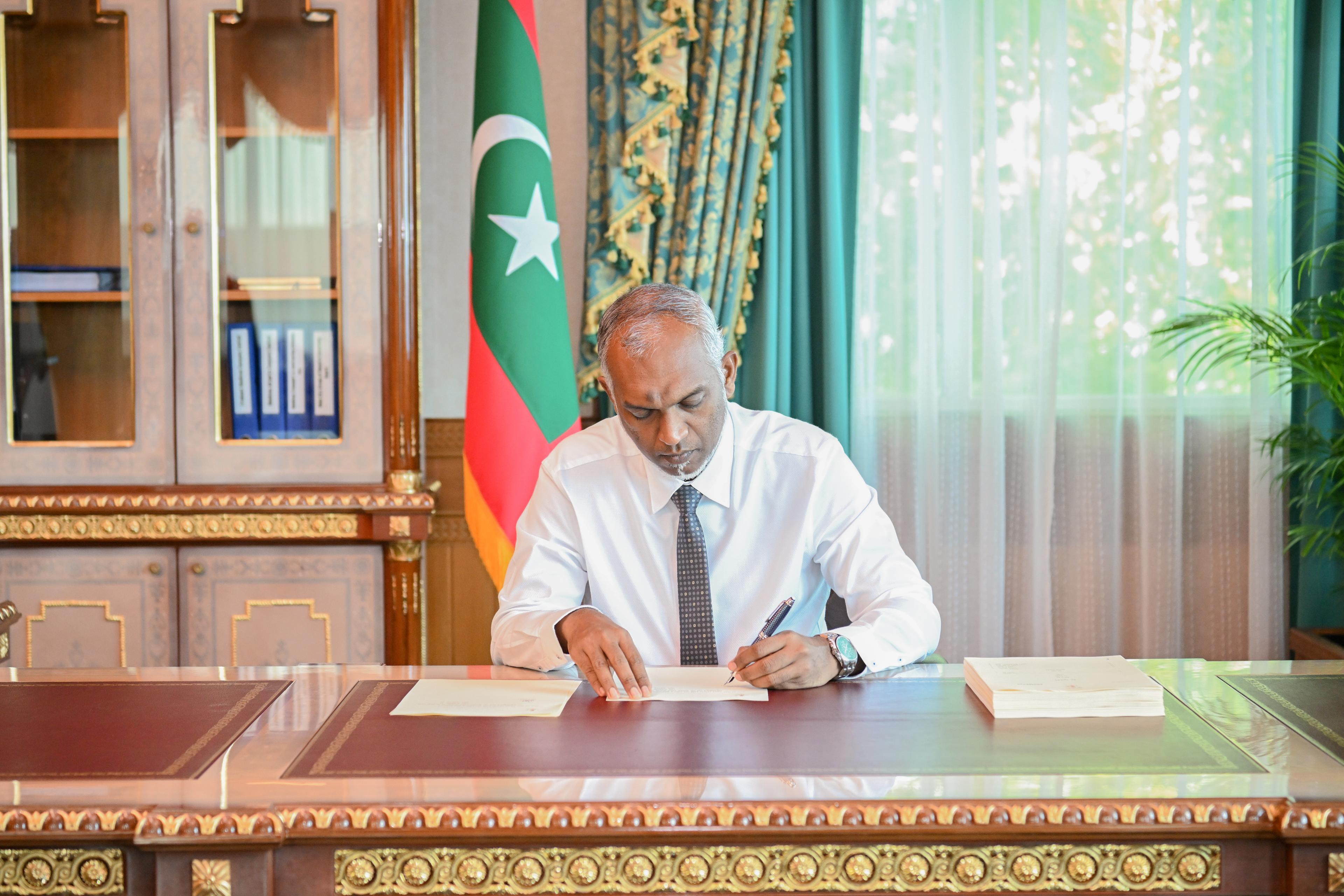 ޤައުމީ ޕޭމަންޓް ސިސްޓަމްގެ ޤާނޫނަށް ފުރަތަމަ އިޞްލާޙު ގެނައުމުގެ ބިލު ރައީސް ތަޞްދީޤުކުރައްވައިފި