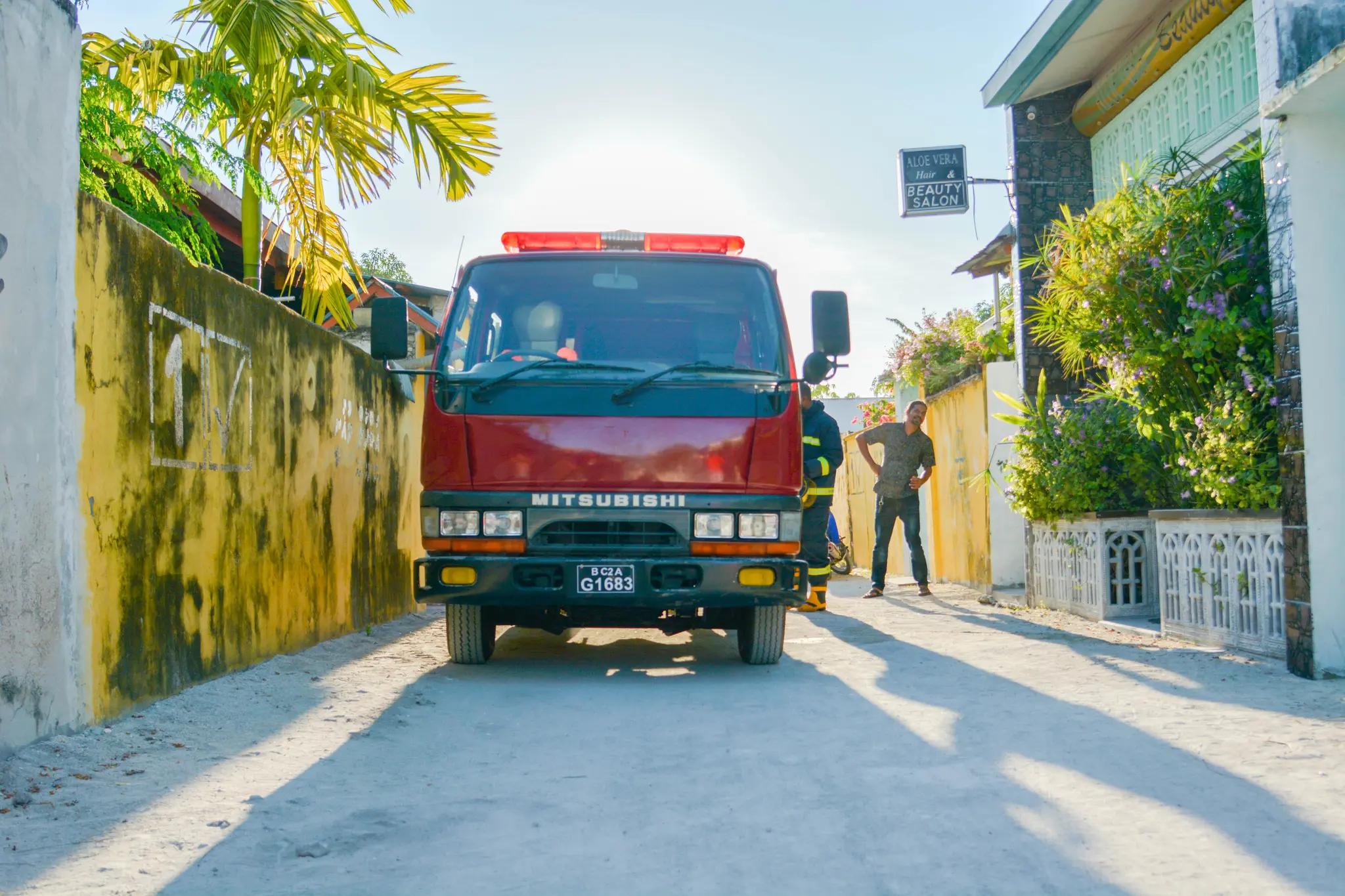 ތިނަދޫ ފަޔަރ ސްޓޭޝަނަށް އޮގްޒިލަރީ ފަޔަރމަނަކު ހޯދަނީ