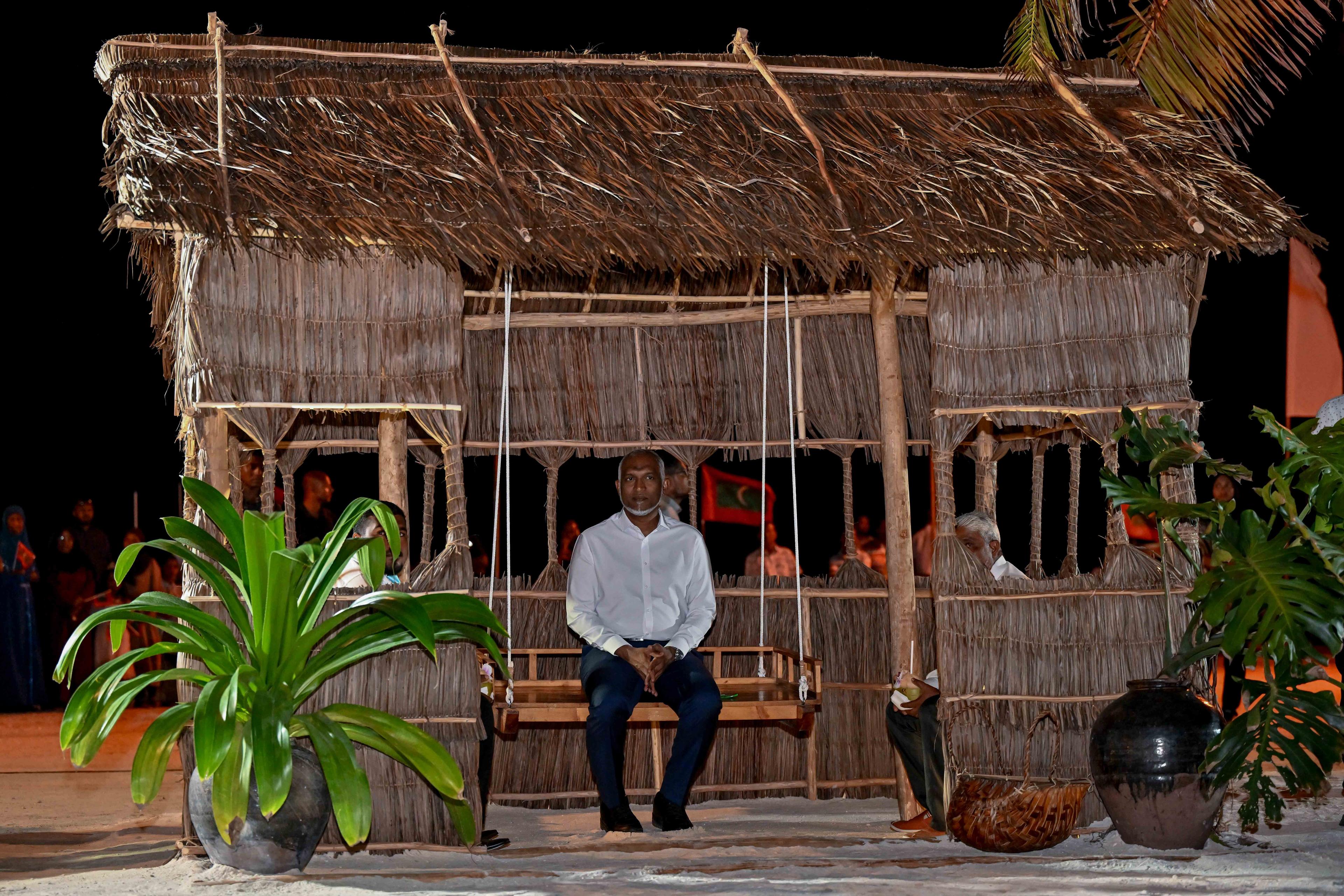 މީޑިއާތައް ކޮންޓްރޯލުމުގެ ޝައުގެއް ނެތް، ބިލަށް އިސްލާހު ގެންނަން މެމްބަރުންނަށް އަންގައިފިން  - ރައީސް